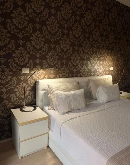 Apartament cu 2 camere decomandat în Girocului