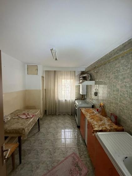 Oferta RARA! 4 Camere 80mp dubla vedere - Zona Canta - Etajul 2/5 ! - 8