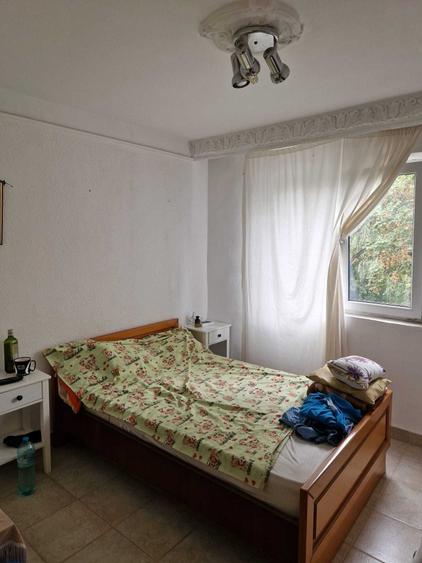 Apartament cu 2 camere semidecomandat în Viziru 1