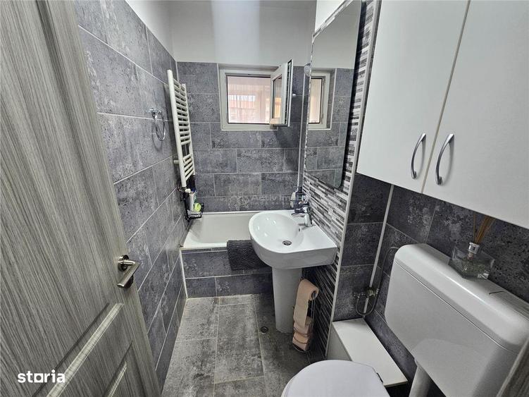 Resita, Garsoniera, Renovata, Mobilata+Utilata, Et. 2, Micro 4 - 1