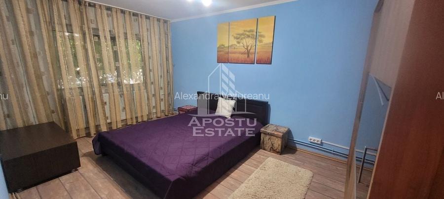 Apartament cu 4 camere, decomandat, centrala proprie, zona Soarelui Apartament cu 4 camere, decomandat, centrala proprie, zona Soarelui