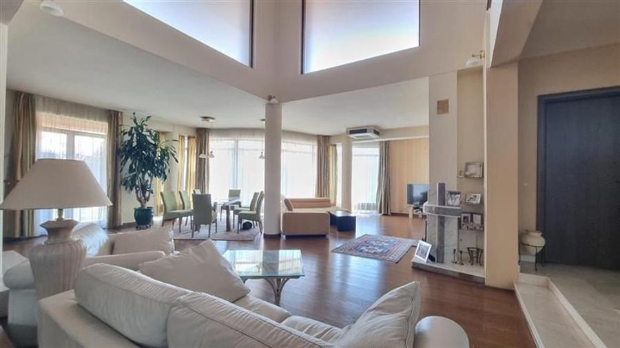 Casa Individuala D+P+E, 1029 mp teren ,situata in cartierul Grigorescu! - 2