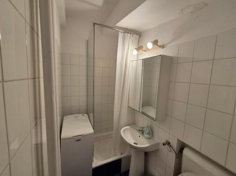 Apartament cu 2 camere semidecomandat, mobilat în Barbu Văcărescu