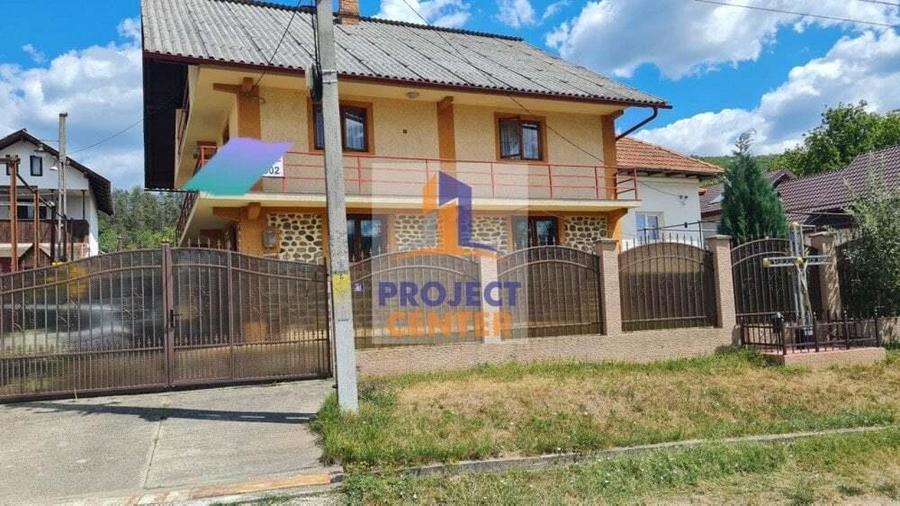 Casa de vanzare in Musatesti-Arges, suprafata=210 mp - 1