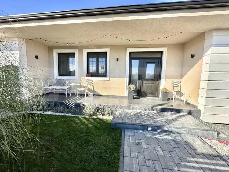 Casa superba, pe un singur nivel, 284 mp, mobilata lux Exclusiv prin BLITZ - 2