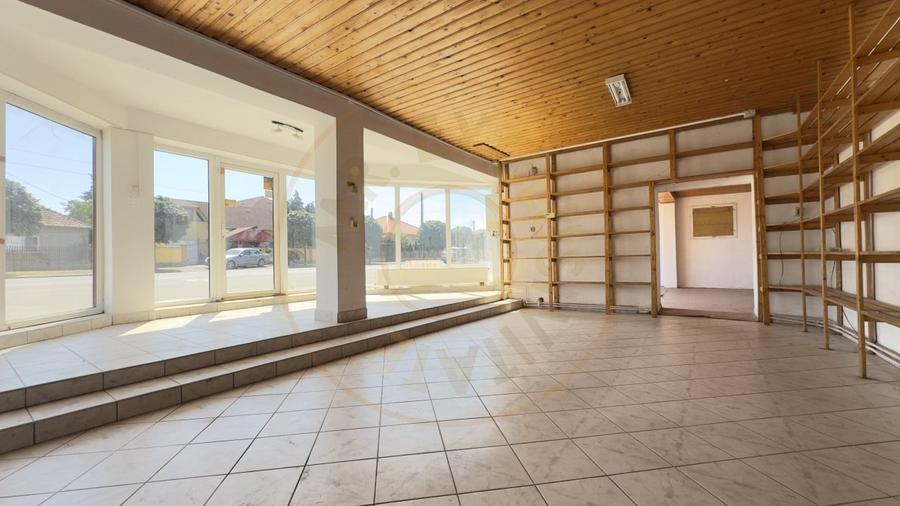 Spatiu de Inchiriat 184 mp, curte 280 mp, B-dul 25 Oct - Carei - 4