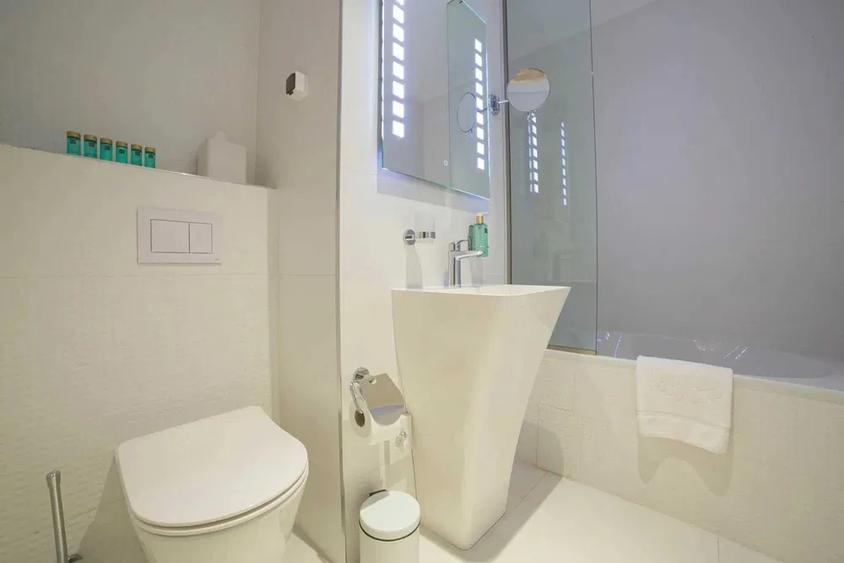 2 Camere | pacii | militari | parcare inclusa | metrou 17' - 6