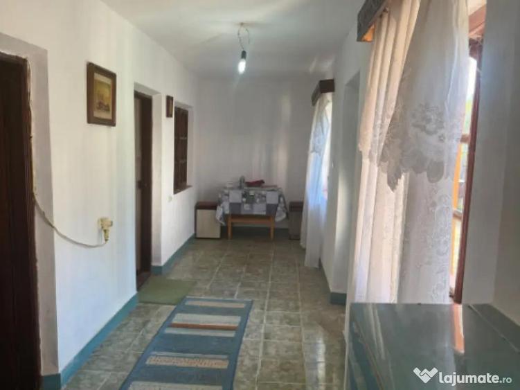 OCAZIE Casa 133 mp utili, 3300 mp teren, Ciutura Comision ZE - 10