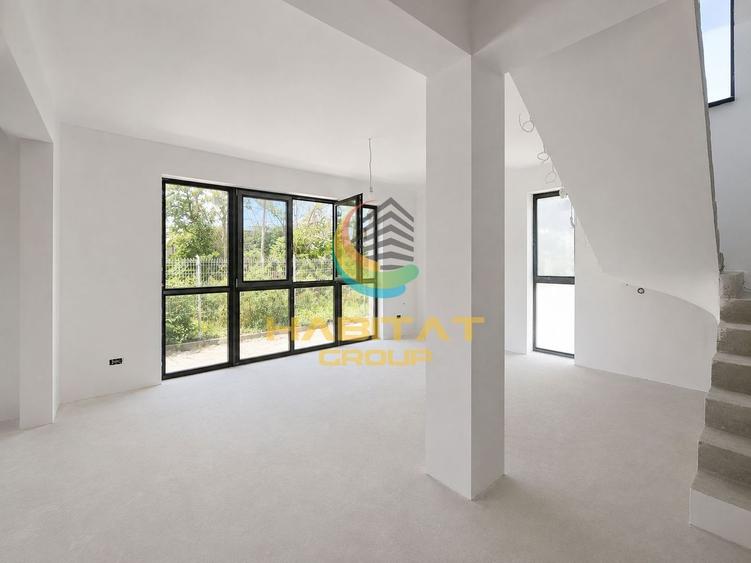 Duplex cu 3 camere cu Canalizare în Central