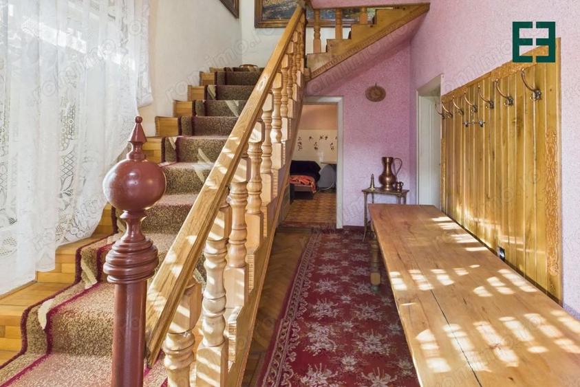 Casa cu 10 camere ?i 1437 mp teren in Ineu - Arad - 16