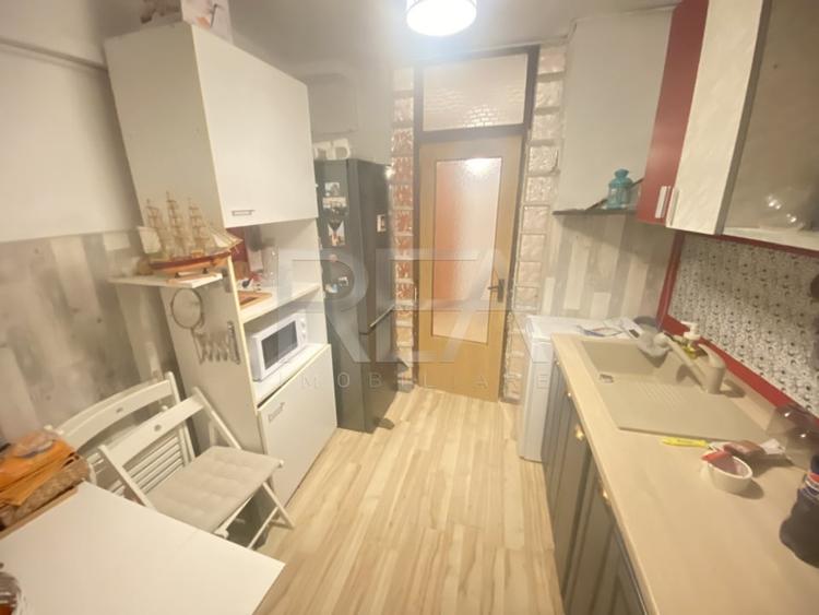 3 camere Margeanului Loc de parcare - 10