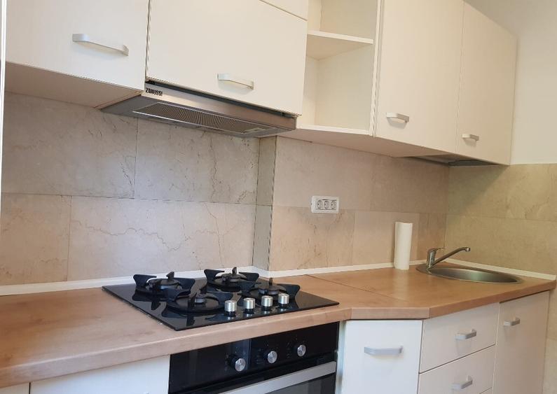 Prorprietar inchiriez apartament 3 camere ultracentral - 6