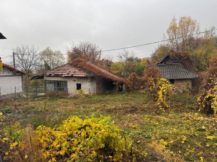 Teren intravilan - 3