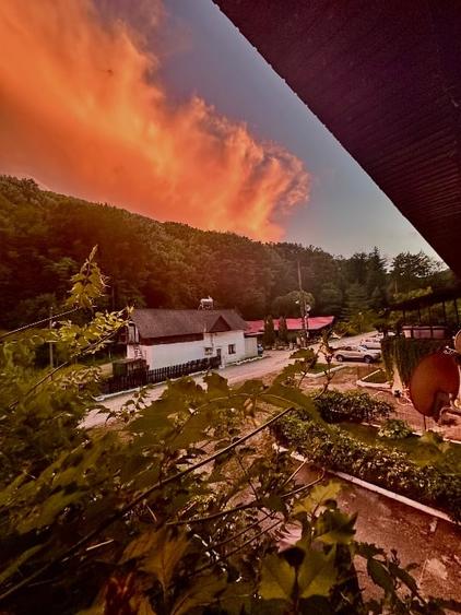 Case cu teren 1.254 mp – poziție excelentă, la 2 km de centrul Reșiței - 7