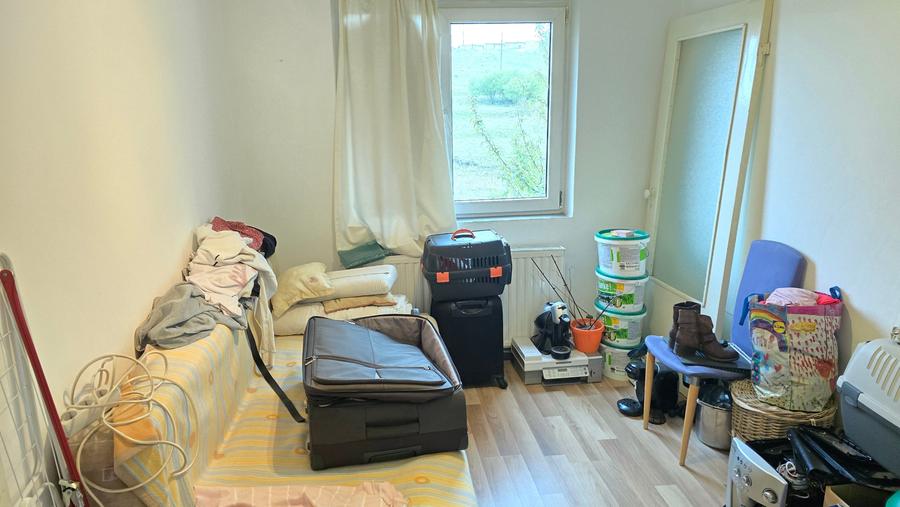 Vand apartament 3 camere semidecomandat in Deva, zona Micro 15, etaj 3, - 8