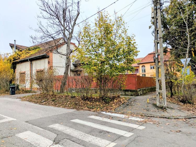 Teren cu Proiect si Autorizatie de Construire - Zona Blascovici - 13