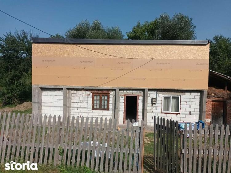 Casa de vanzare (la rosu) - 1