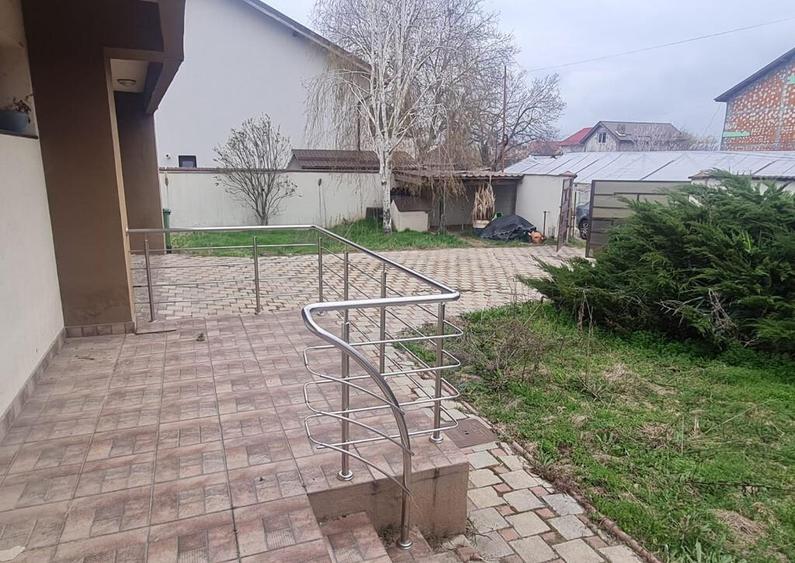 Vila 5 camere in comuna Berceni zona centrala - 4