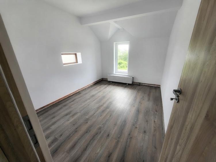 Casă individuală cu 4 camere cu Canalizare în Bolintin-Vale