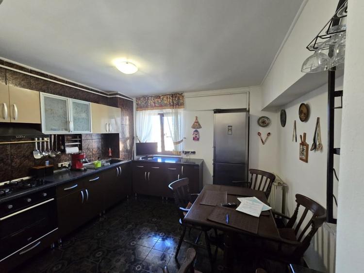 Apartament 4 camere, 117 mp, Ultracentral, etaj 6, bloc cu lift - 15