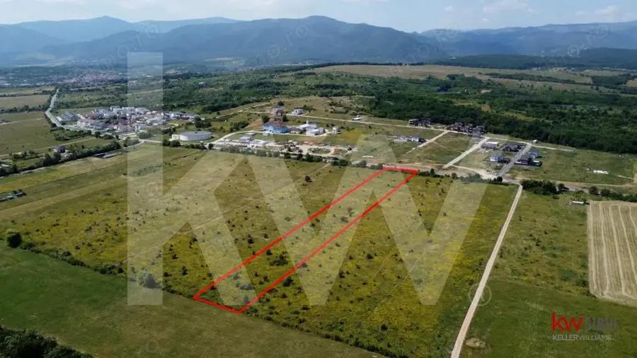 Teren intravilan 5100 mp, Cisnadie - ideal pentru investitie - 1