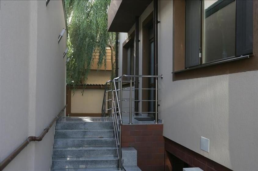 Cladire de birouri inchiriata, de vanzare, metrou Aurel Vlaicu - 7