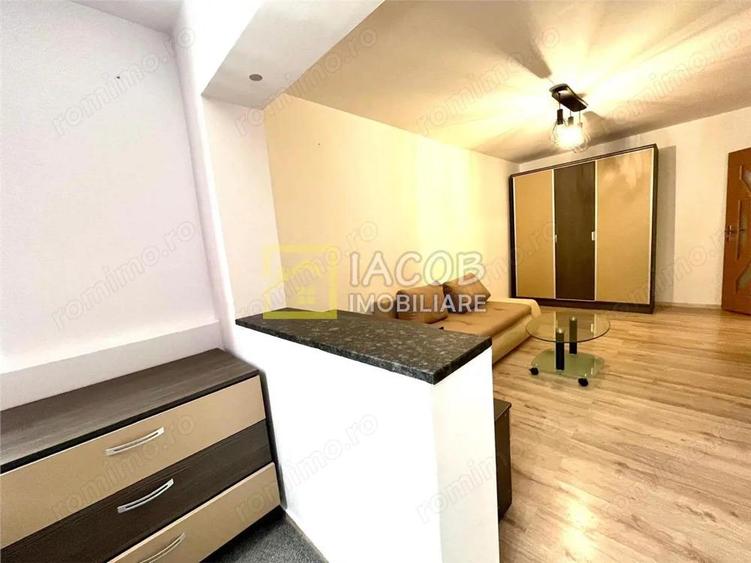 Apartament, str. Bicaz, 3 camere decomandate, etaj 1 - 16