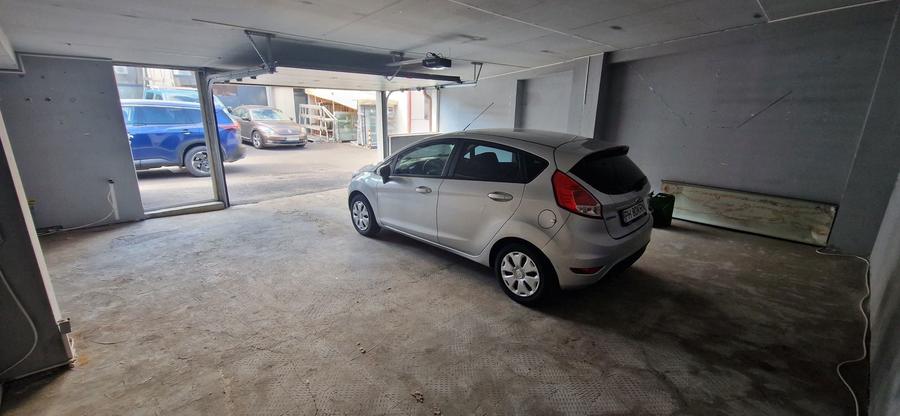 Centru, spatiu 51 mp - 5