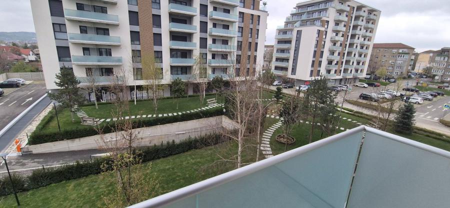 Inchiriez apartament 2 camere Grand Hill Oradea cu loc de parcare - 1