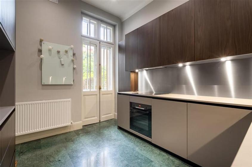 Apartament rafinat, cu personalitate, in vila, 5 camere - 16