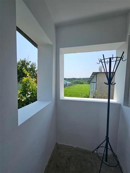 Casa solida, independenta energetic, mutare imediata, 2000 mp teren Targu Trotus - 10