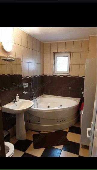 Casa de vanzare - an constructie 2007 - Strada Brandusei - 11