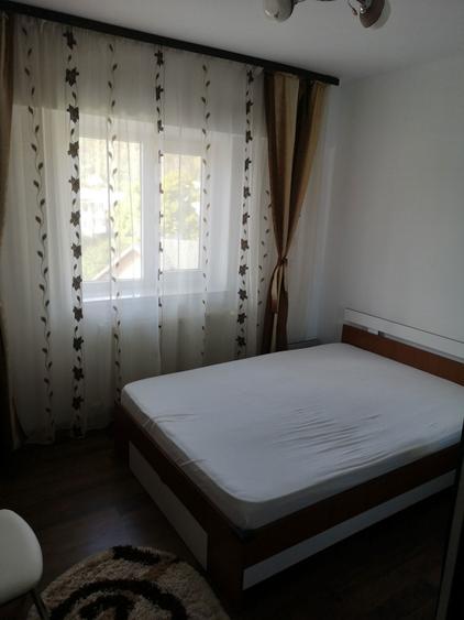 Inchiriez apartament 3 camere - 3