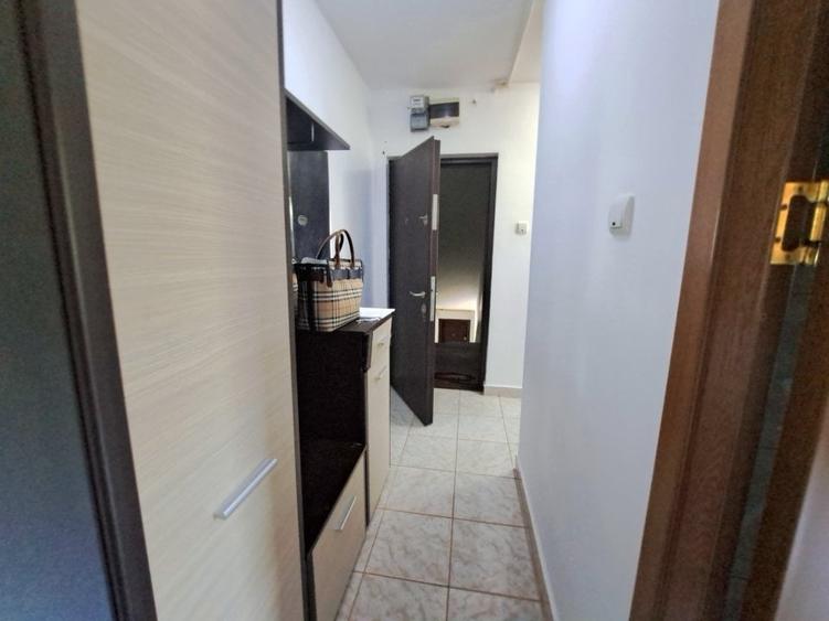 Etaj 1, Micro 8 Targoviste ! Inchiriere apartament 2 camere, zona Polimed - 6