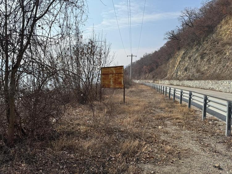 Teren intravilan Dubova - la Dunare - 1