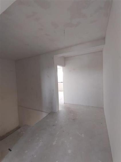 RECO Case insiruite cu trei camere in Sanmartin - 3