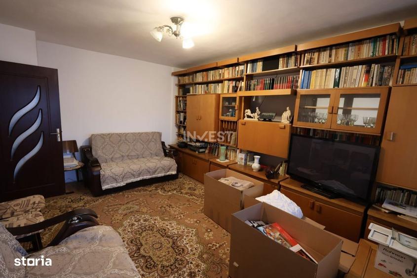 Apartament de vanzare, 4 camere, decomandat, zona Pacurari-Pizza Smile - 6