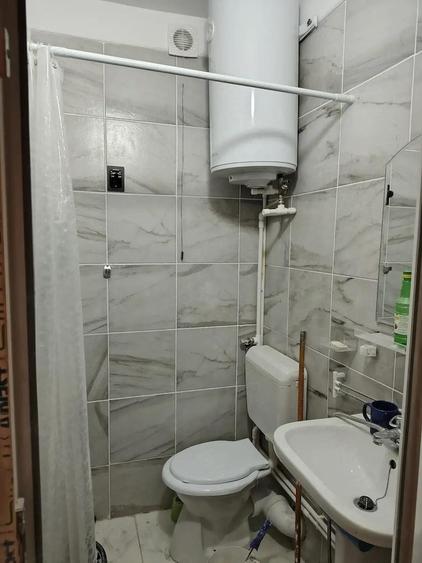 Vand garsoniera cu dormitor separat zona Obor la complex Baicului fara intermediari. - 1