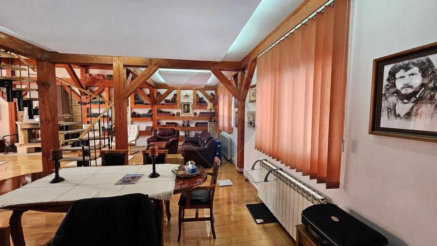 Vila de lux cu 4 camere de vanzare in Campulung Moldovenesc, Suceava - 10