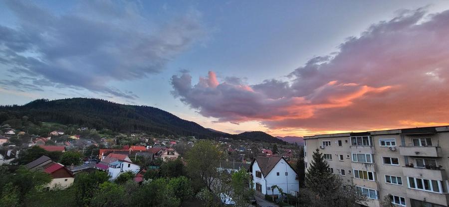Vanzare apt 3 cam ,deosebit, Sacele Electroprecizia - 1