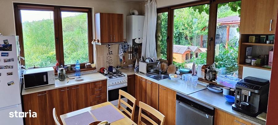 Casă cu 6 camere cu Teren 350 Mp în Baciu