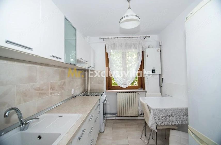 Apartament cu 3 camere decomandat în Central