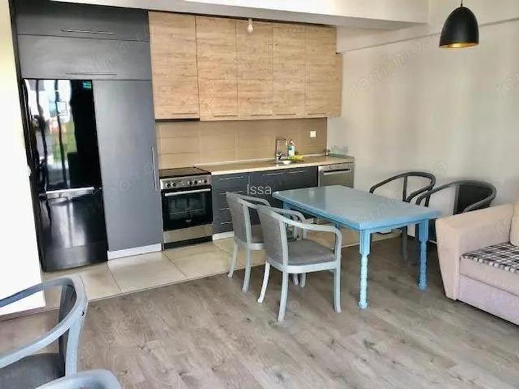 Vanzare apartament de doua camere zona Giulesti