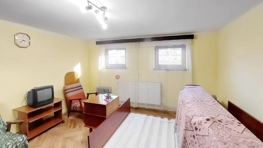 Apartament situat in vila - 13