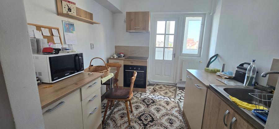 Ultracentral Târgoviște,  vânzare apartament 3camere,  comision 0 la cumpărător - 9