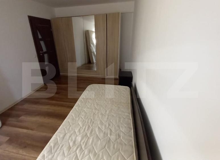 Apartament mobilat, 3 camere, 63 mp, curte 49 mp, parcare, cart Europa ! - 9