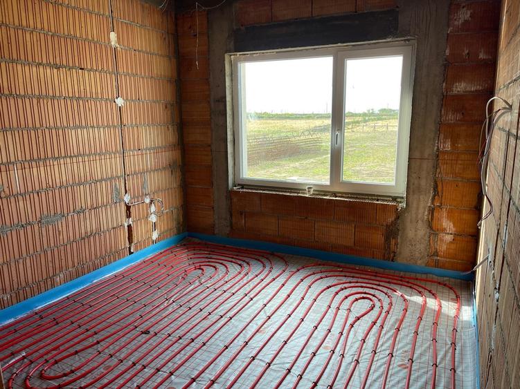 Comision 0 - Dezvoltator 4 cam curte proprie - 155000eur TVA si parcare inclusa - 4