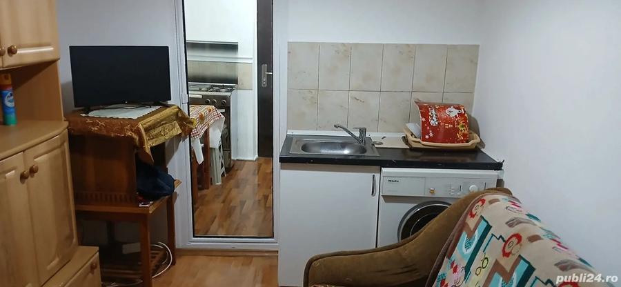 Inchiriez garsoniera etajul 1 - 6