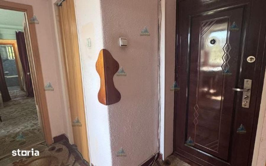 Apartament 3 camere de vanzare Zona Centrala - 5
