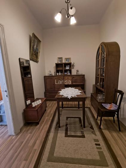 UNIVERSITATE CASA DE CARAMIDA CU 2 CAMERE 176 MP PRET 235000 EURO